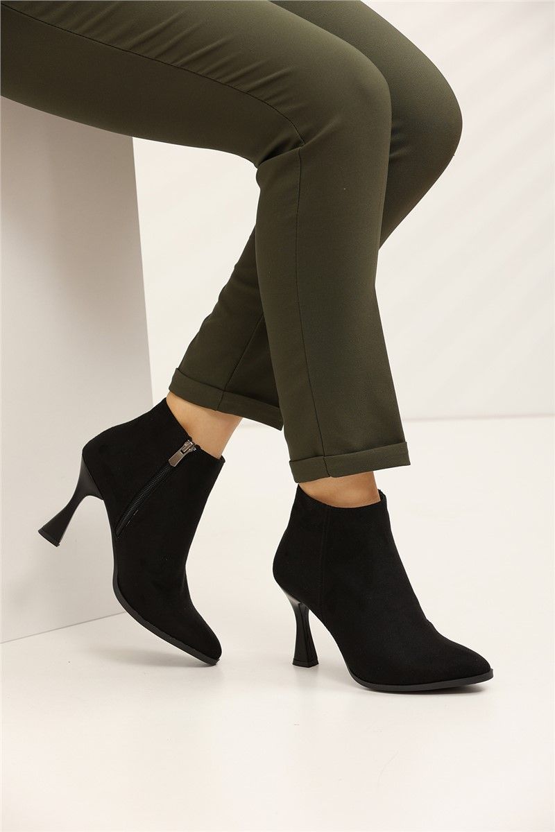 Women's Suede Slim Heel Boots 2592 - Black #360168