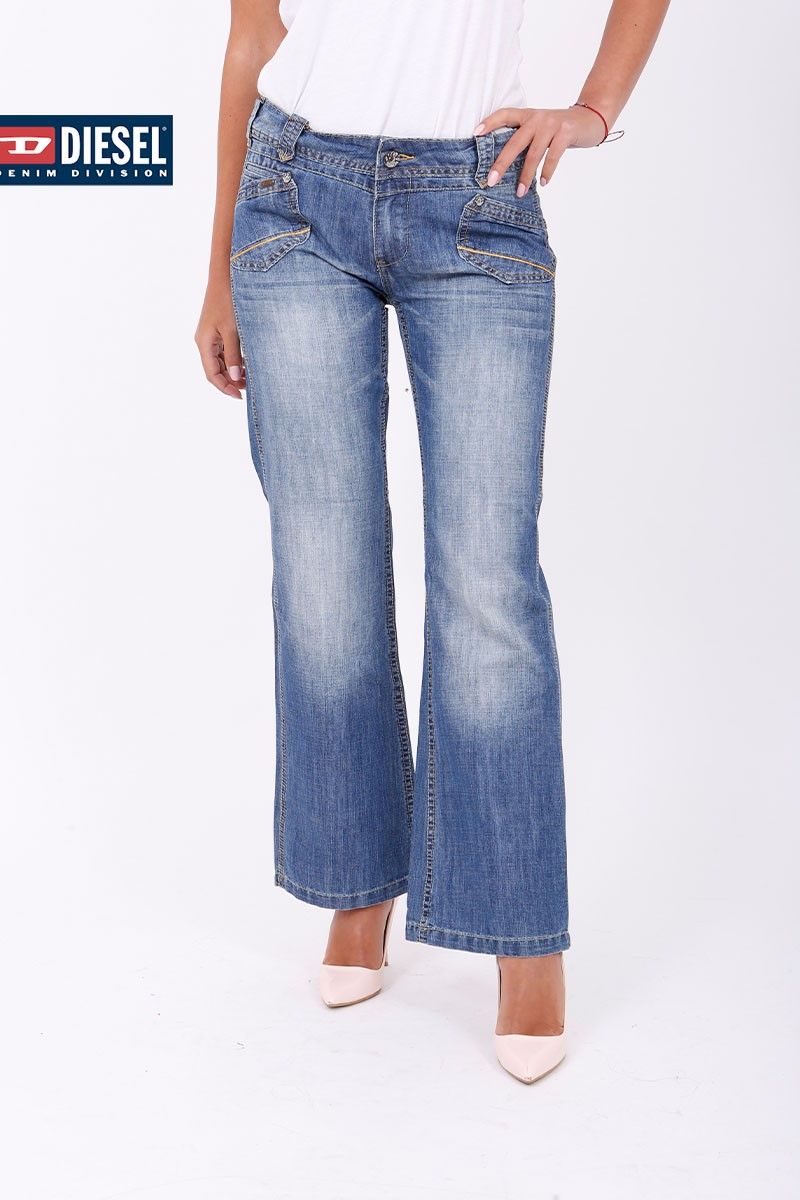 Diesel Women's Jeans - Blue #J1093FT