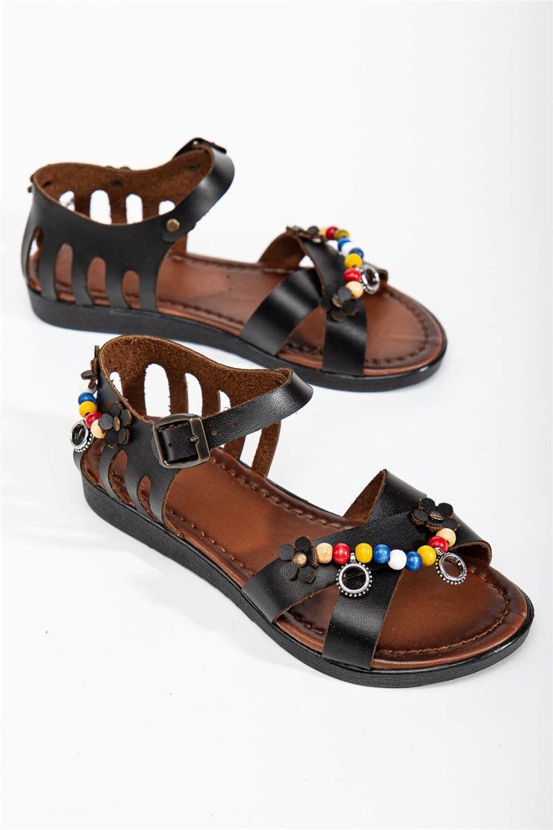 Ženske sandale s ukrasnim perlama - crne #366128