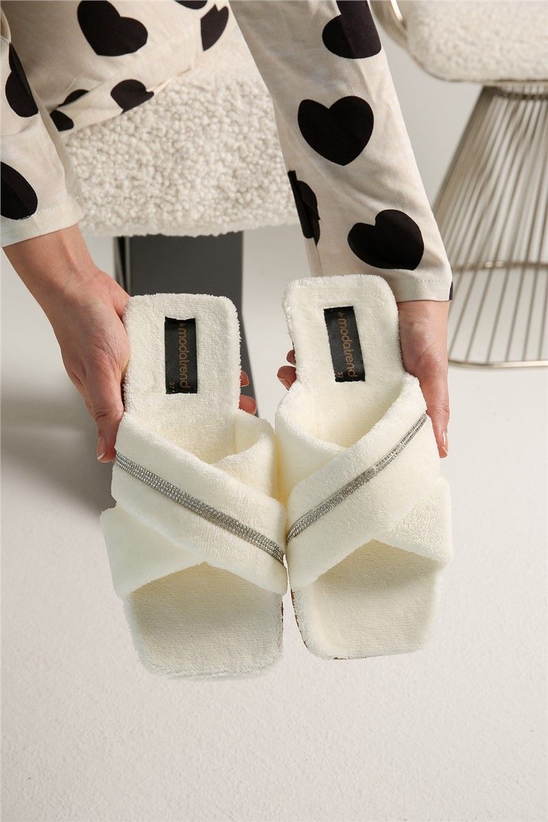 Modatrend Women's Slippers - White #320342