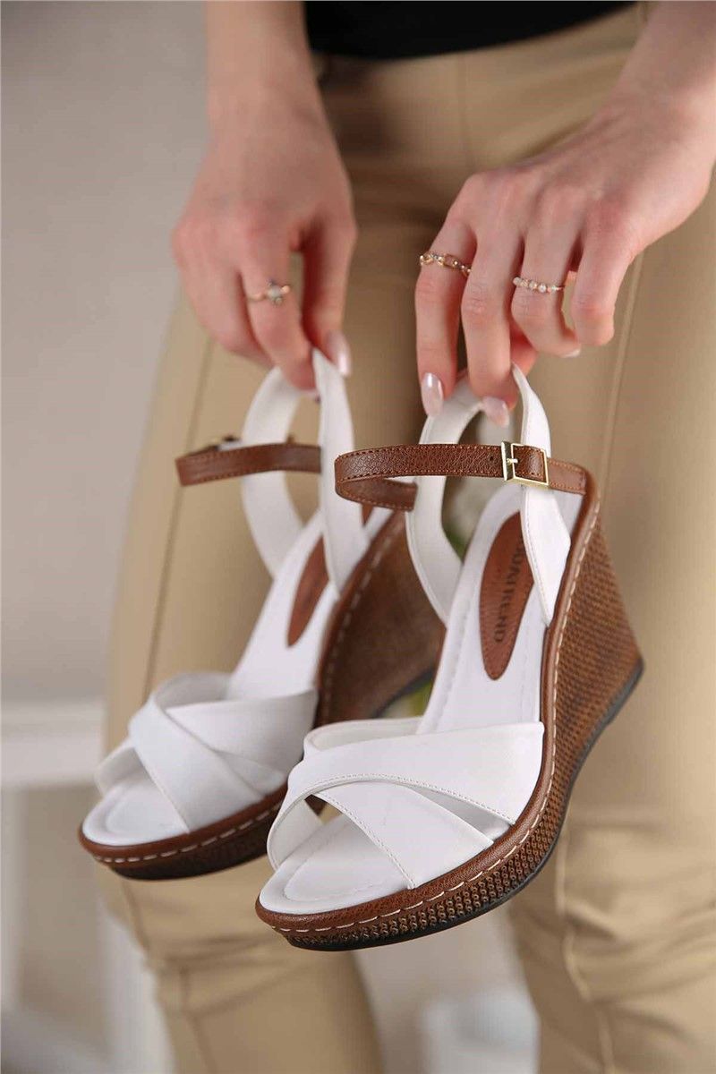 Kadın Çapraz Bantlı Dolgu Topuklu Sandalet BEYAZ CİLT  #301022