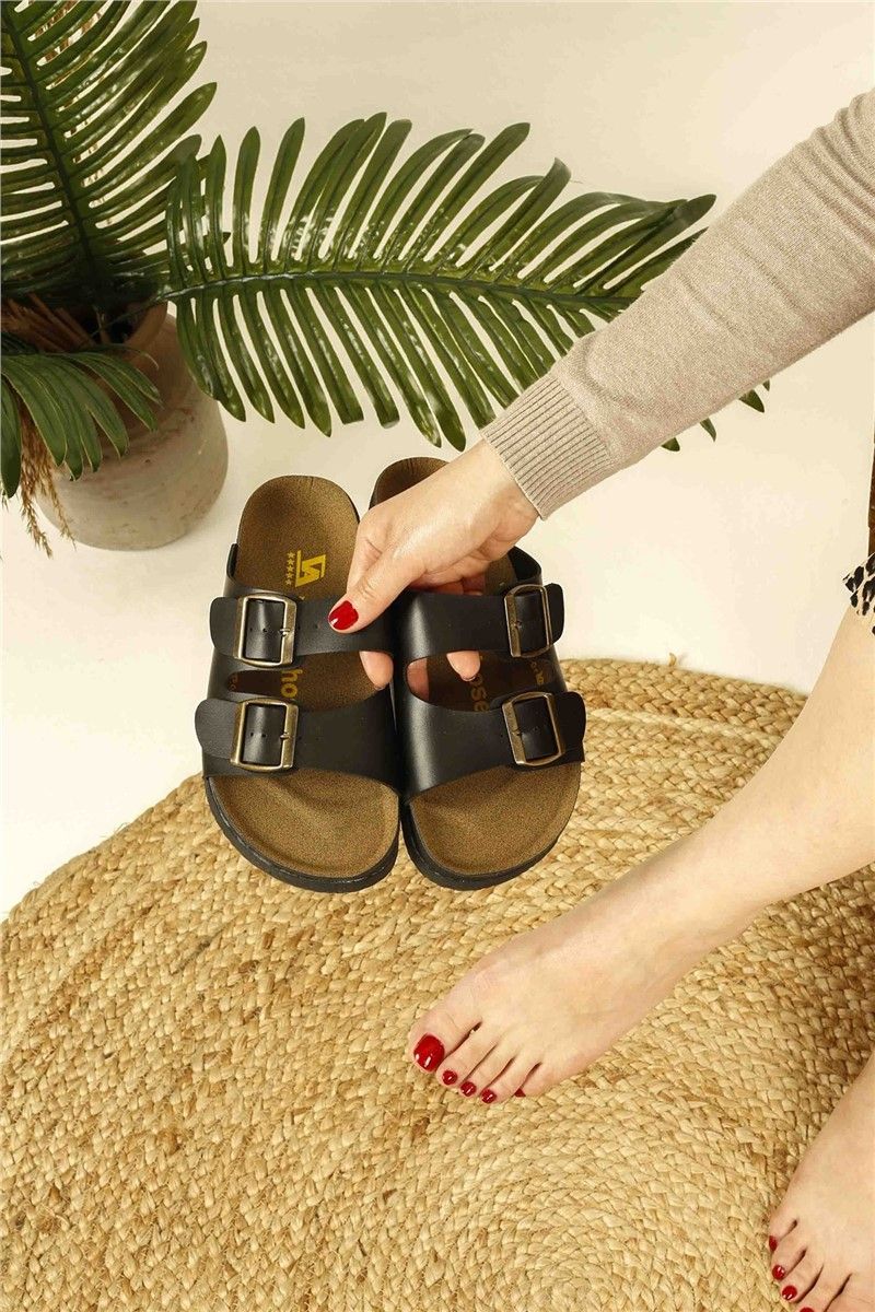 Women's slippers - Black #324794