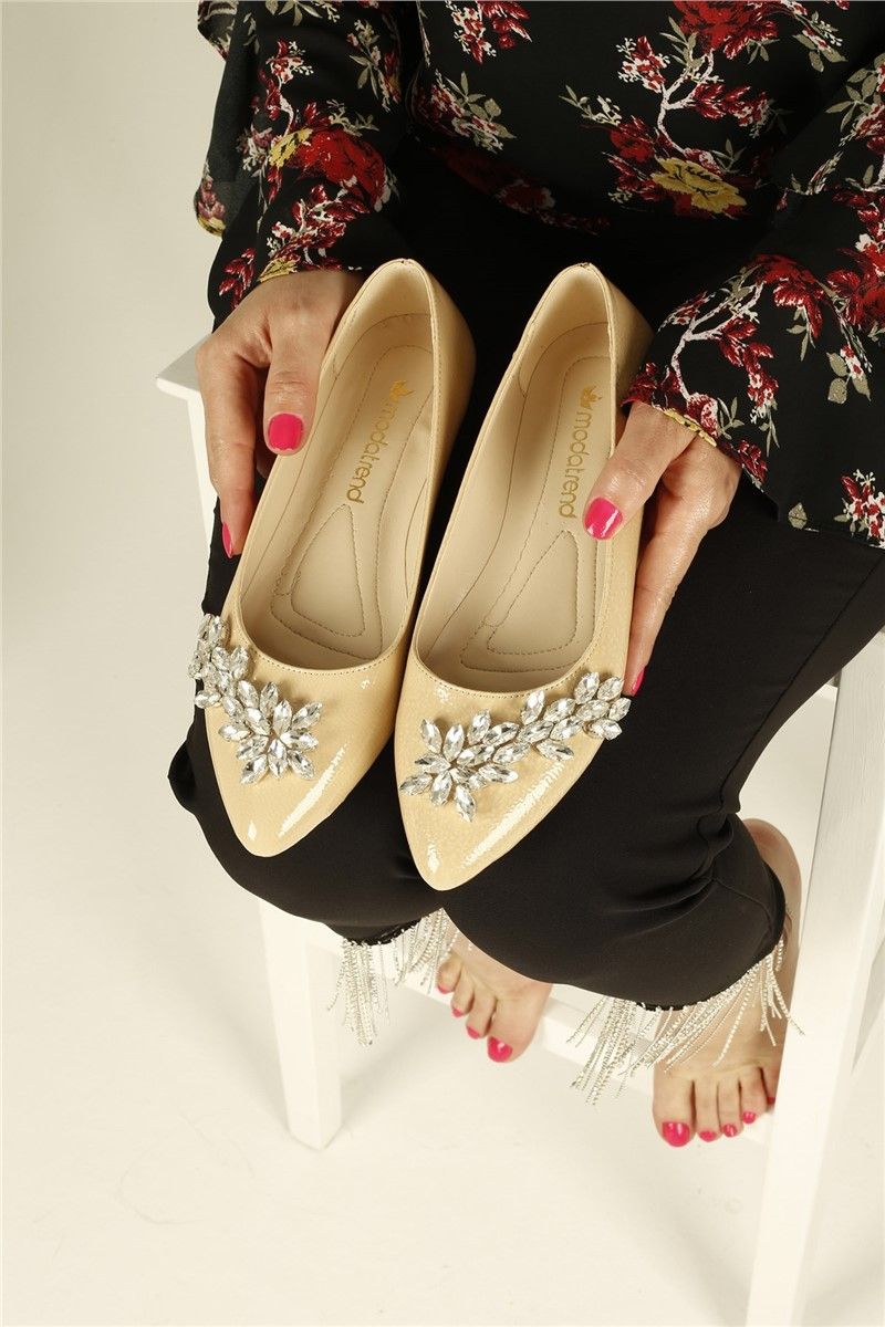 Women's shoes with stones - Beige #326738