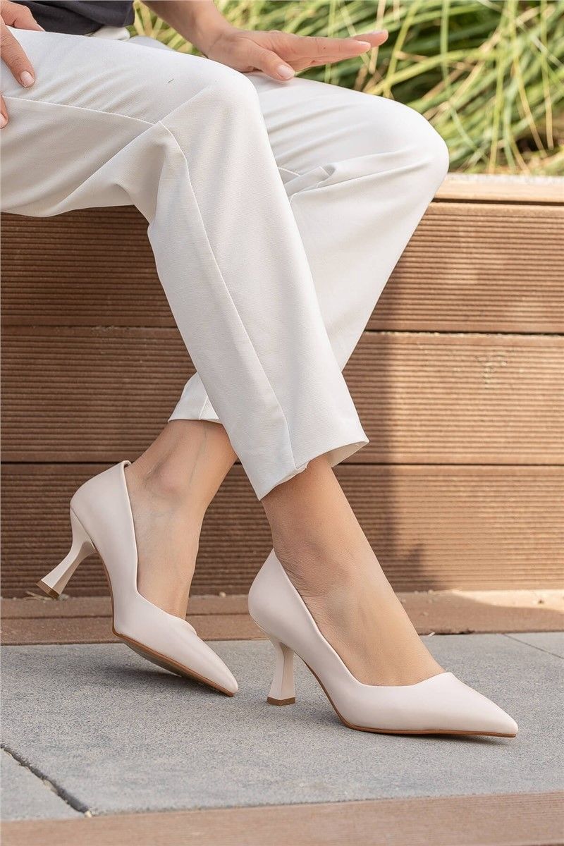 Women's elegant shoes - Light beige #363038