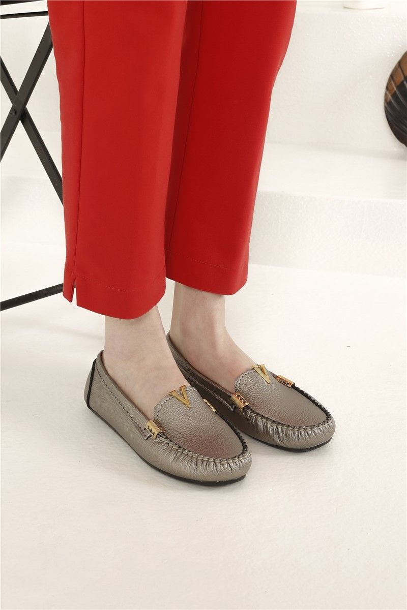 Women's casual shoes - Platinum color #327898