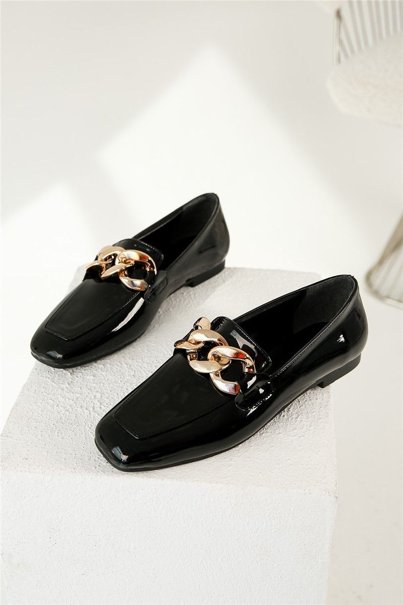 Дамски обувки от лак - Черни #320254