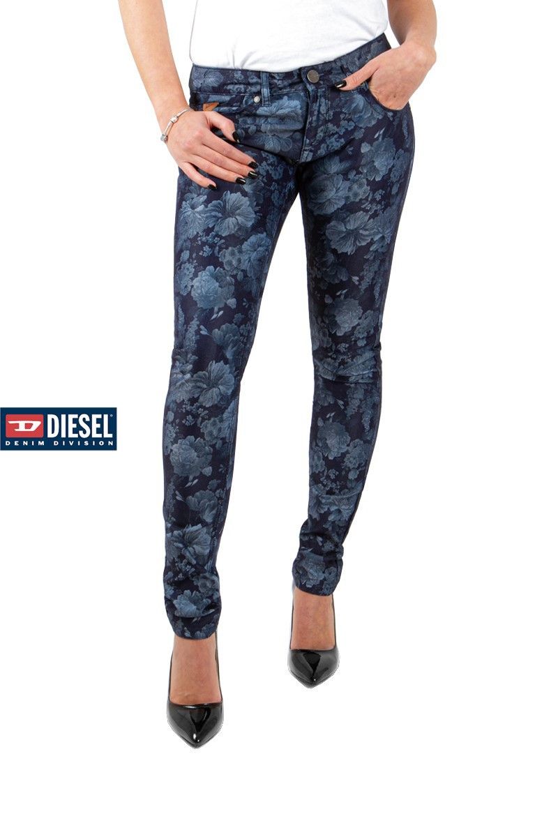 Diesel Women's Jeans - Blue #J3576FT