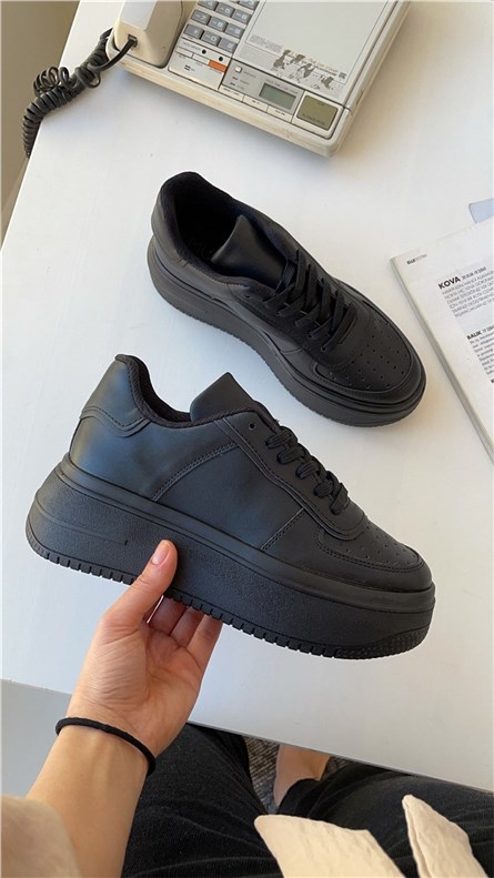 Calçados Esportivos Femininos - Preto #324877