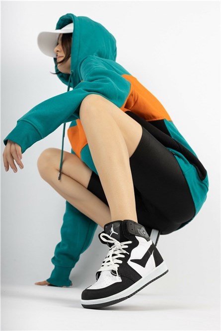 Calçados Esportivos Femininos 8070 - Preto-Branco #360694