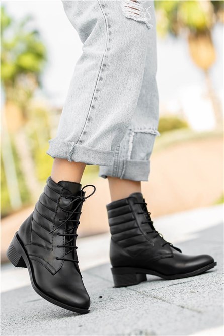 Botas femininas com cadarço - Pretas #362930