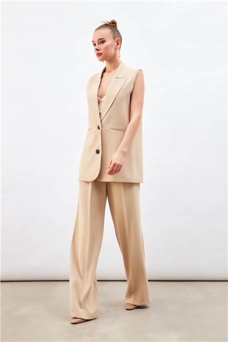 Colete feminino com bolsos fenda e gola de lapela - Bege #369401