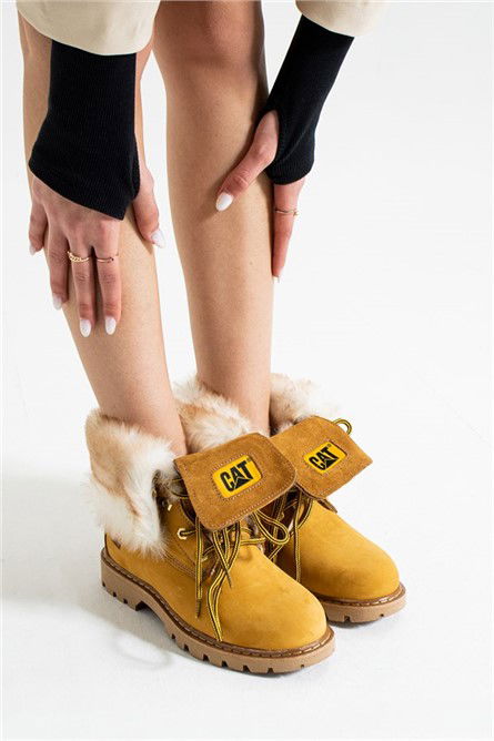 Euromart - Women's Natural Nubuck Boots - Yellow #369110
