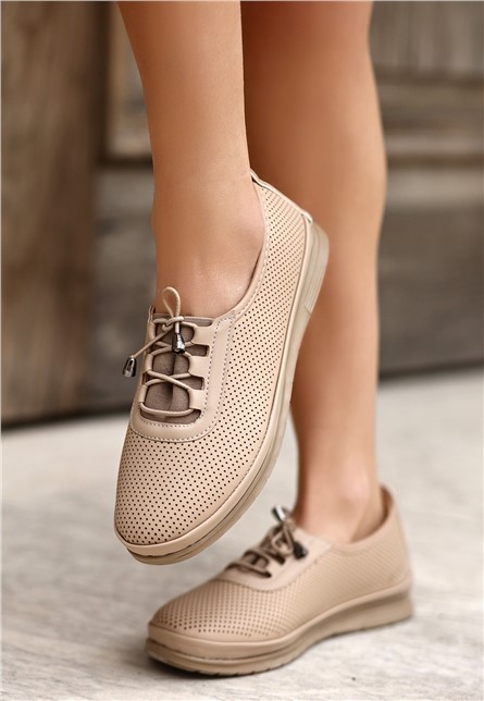 Sapatilhas femininas com atacadores - Bege #371018
