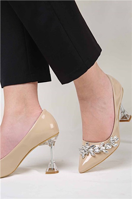 Sapatos femininos de couro envernizado - Bege #319868