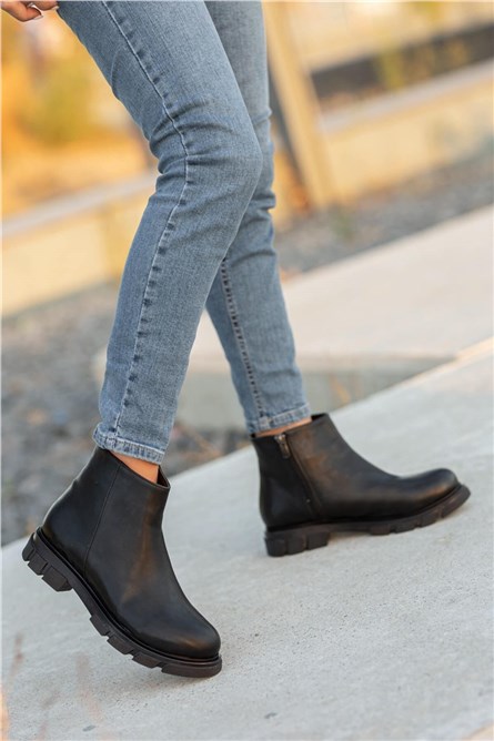 Botas Femininas com Sola Antiderrapante - Pretas #361516