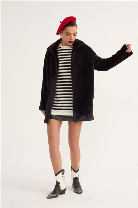 Casaco feminino de pelúcia com estampa de leopardo - Preto #320780