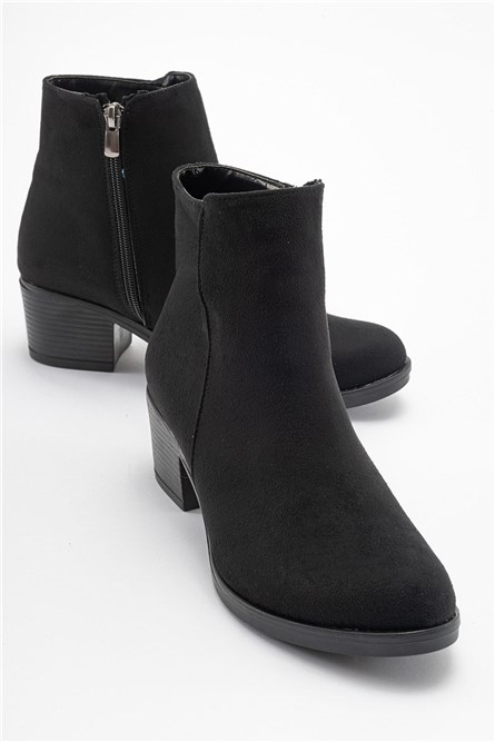 Botas Femininas de Camurça - Pretas #410780