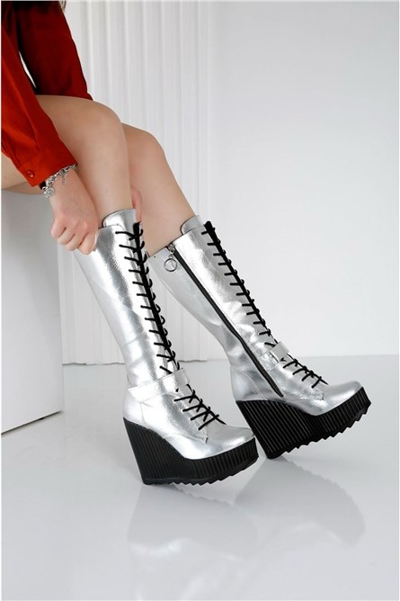 Botas femininas com cadarço e sola completa - Prata #412947