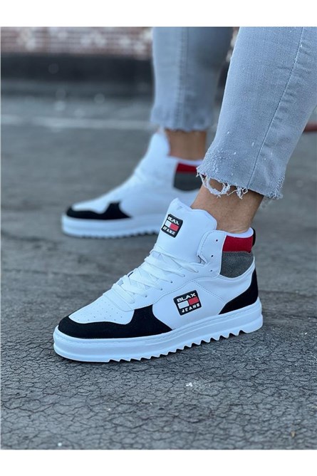 Botas Esportivas Masculinas WG220 - Brancas #363085