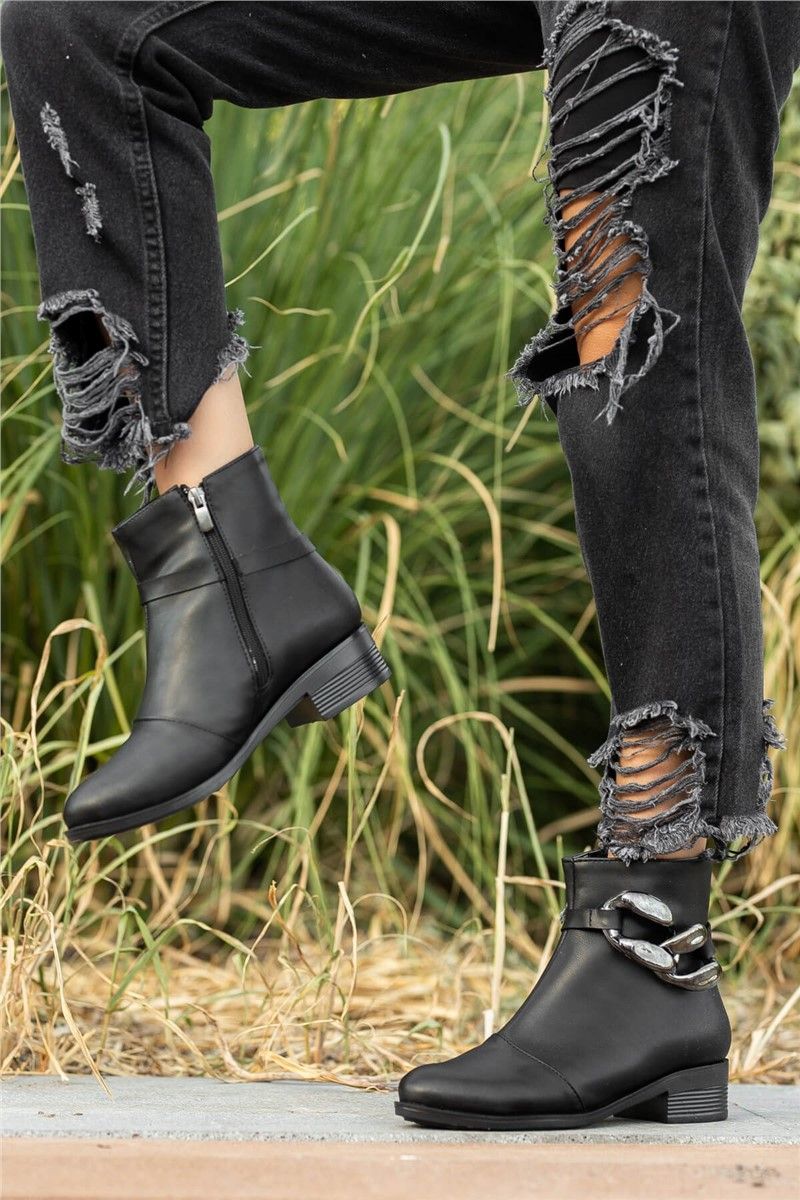 Women's Boots with Metal Detail - Black #362345